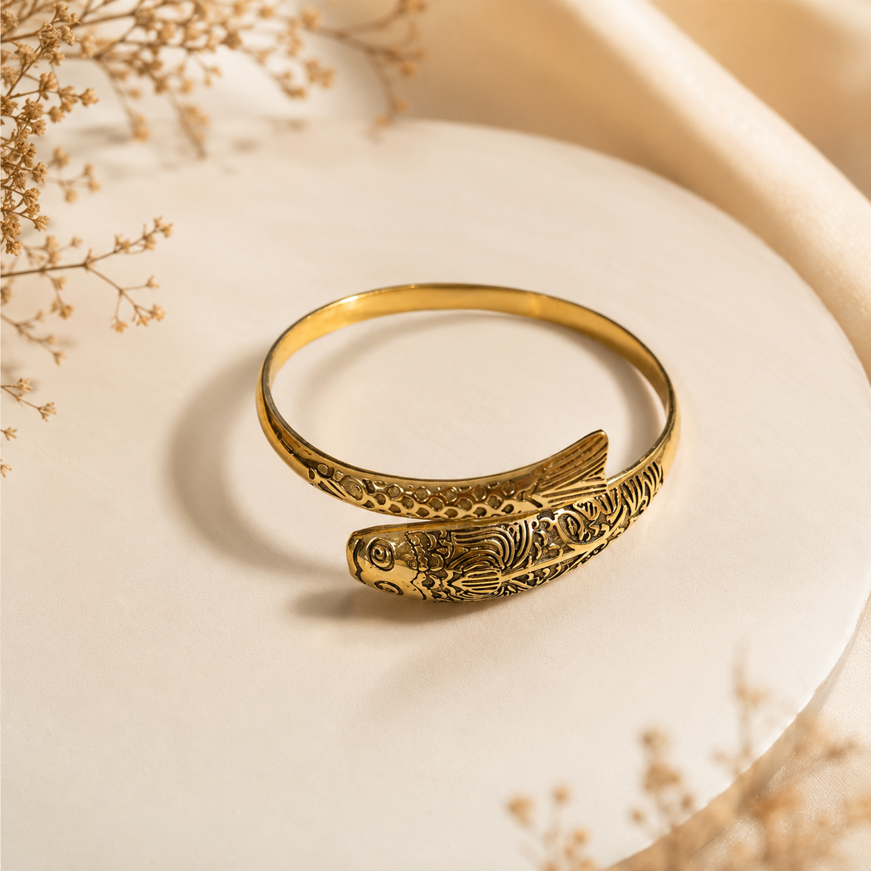 Barsa - Matsya Brass Cuff