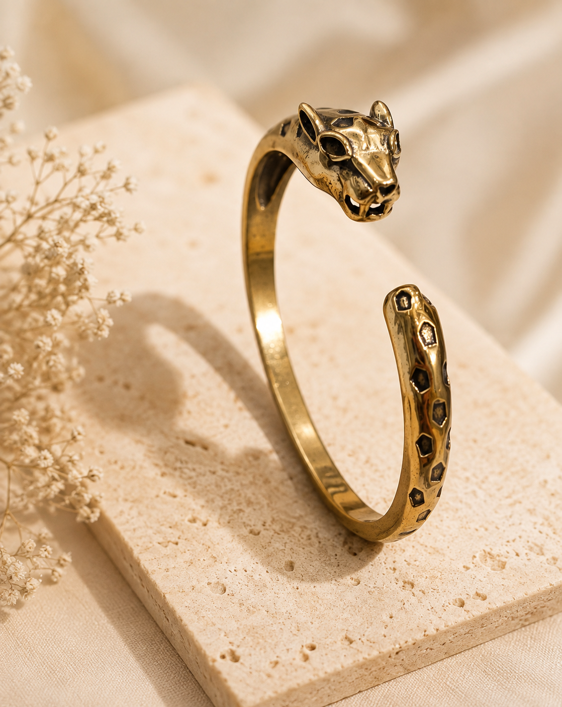 Barsa – Wild Muse Cuff