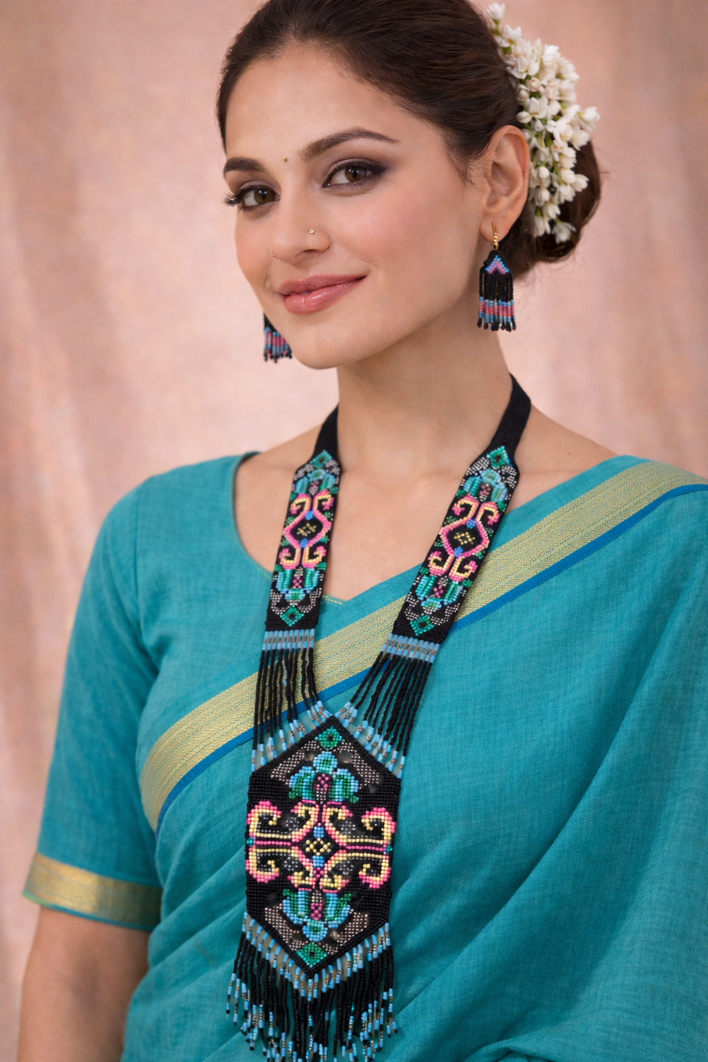Barsa - Black beads