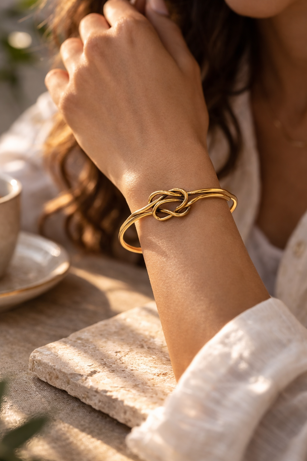 Barsa - Knot on Hand
